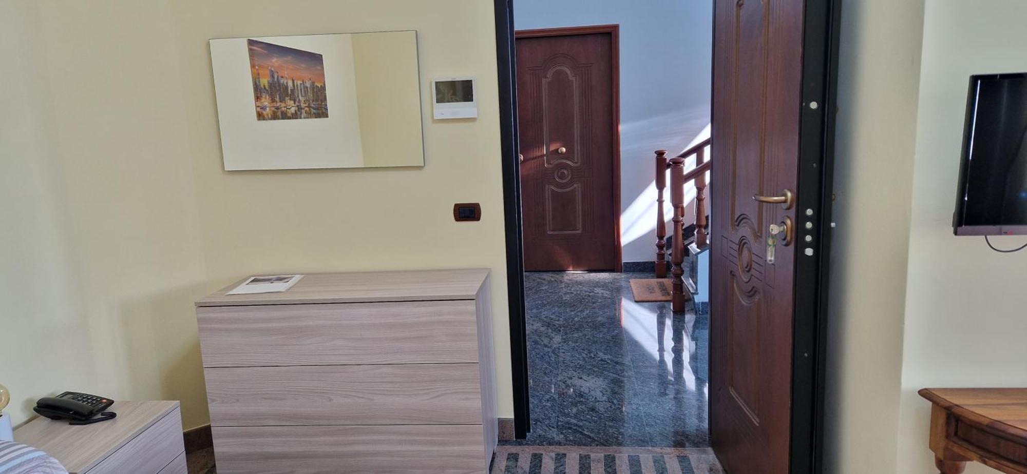 Hotel Castelbarco House A Roma Esterno foto